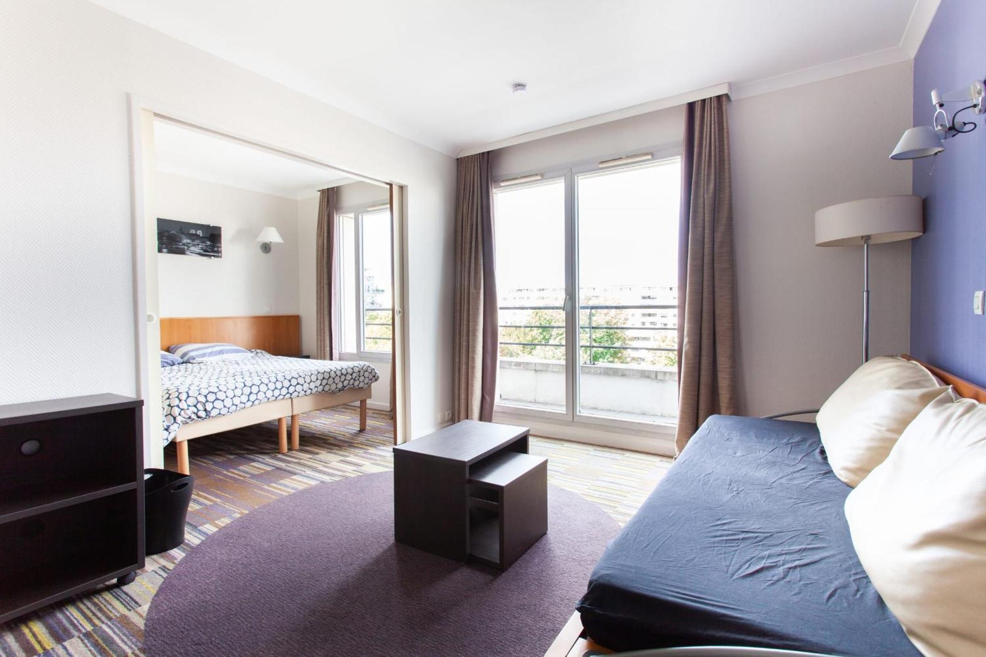 Cosy With Balcony Near Buttes Chaumont Appartement Parijs