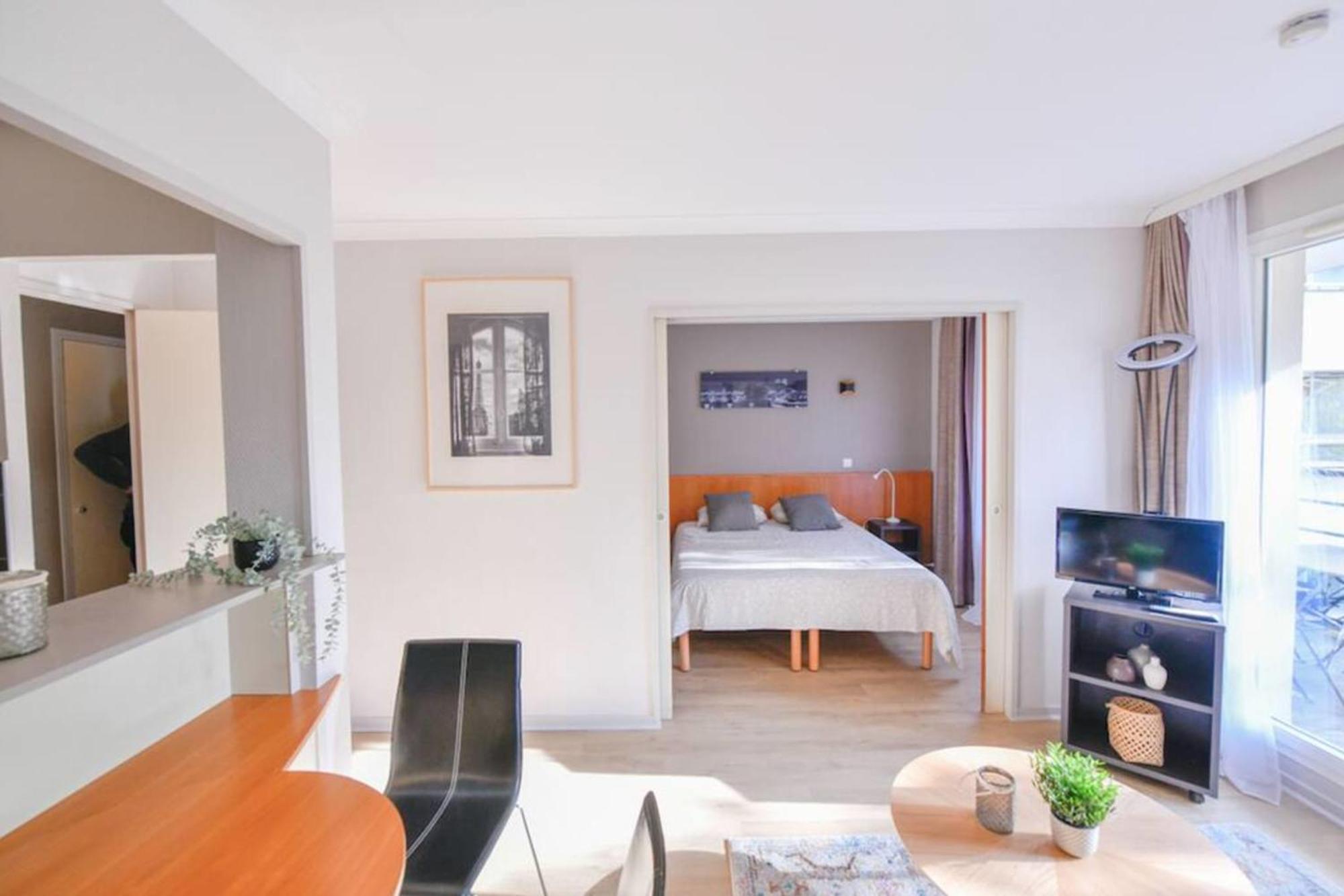 Appartement Cosy With Balcony Near Buttes Chaumont